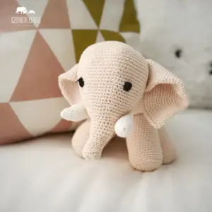 Handmade Cuddly Elephant - Knuffel